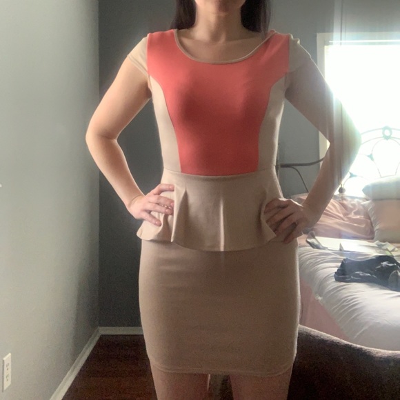 Cream and pink/peach fitted mini dress - Picture 2 of 6